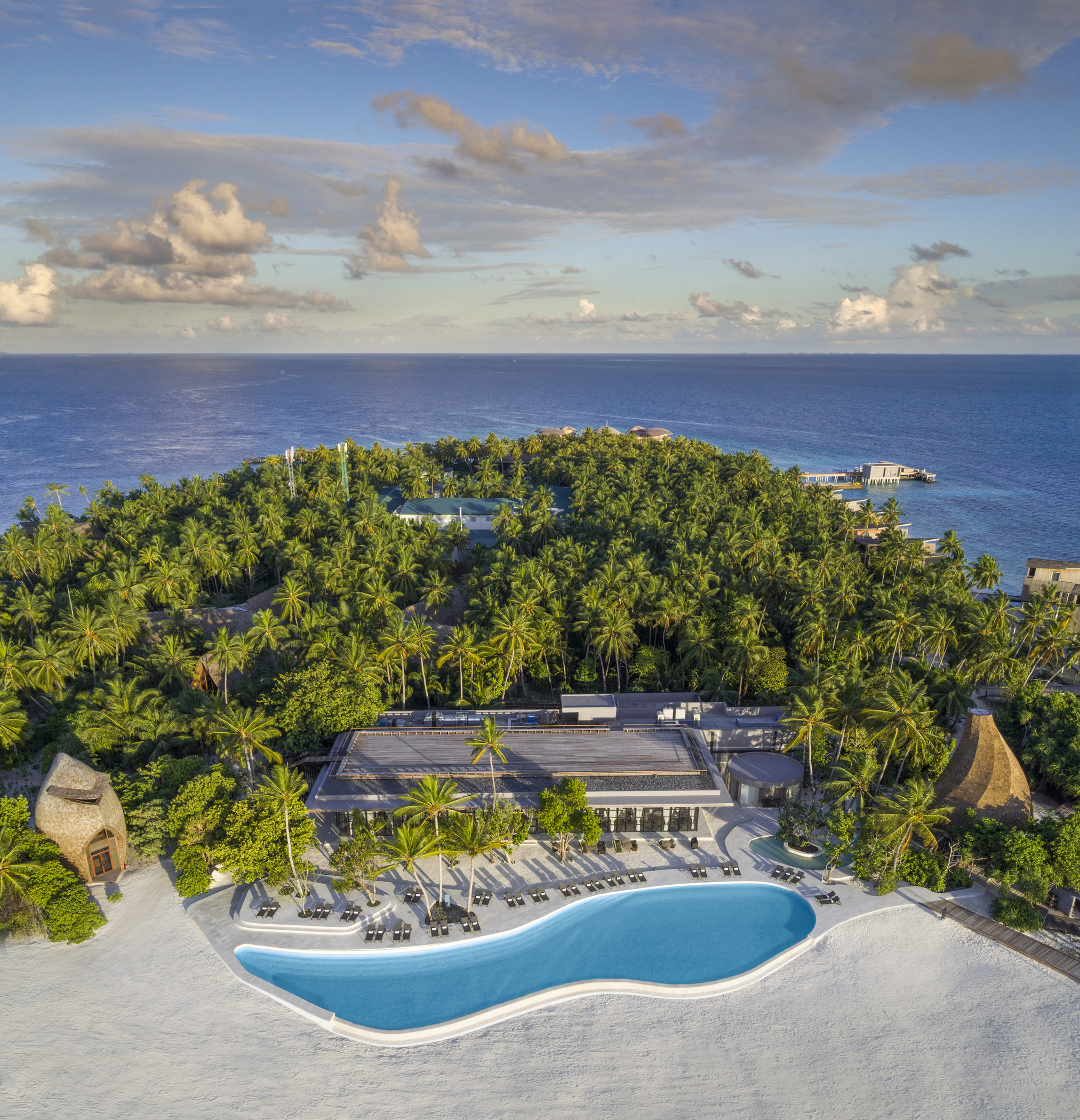 Beach Villa with Pool